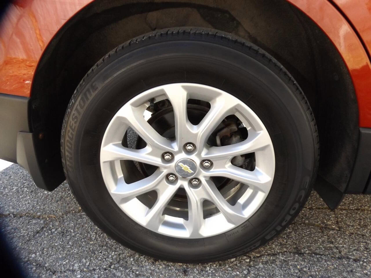 Used 2018 Chevrolet Equinox LT image 24