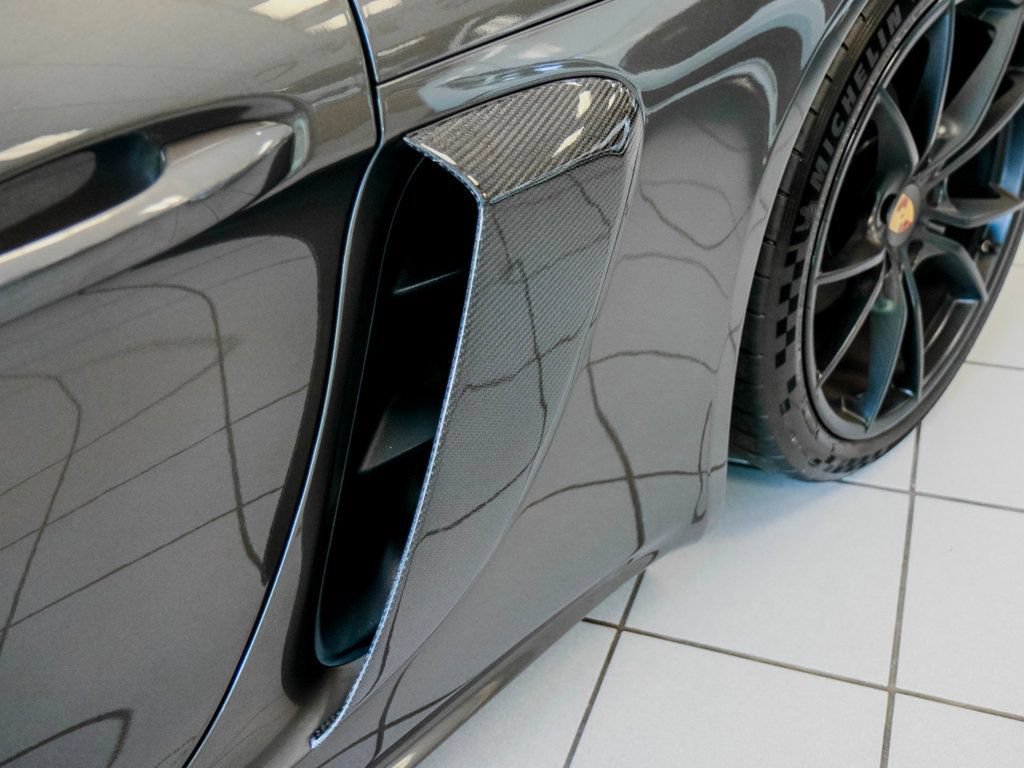 Used 2018 Porsche 718 Cayman RWD image 15