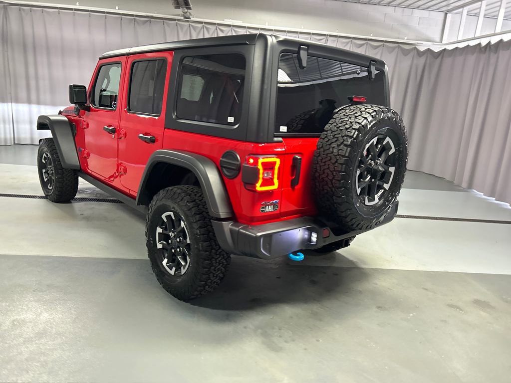 Used 2025 Jeep Wrangler Unlimited Rubicon 4xe w/ Safety Group AWD/4WD image 5