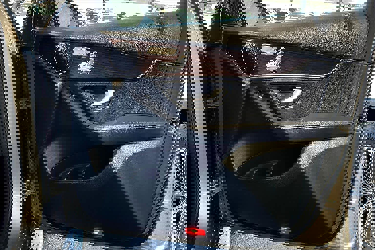 Certified 2022 Mercedes-Benz GLC 300 4MATIC w/ Driver Assistance Package image 20