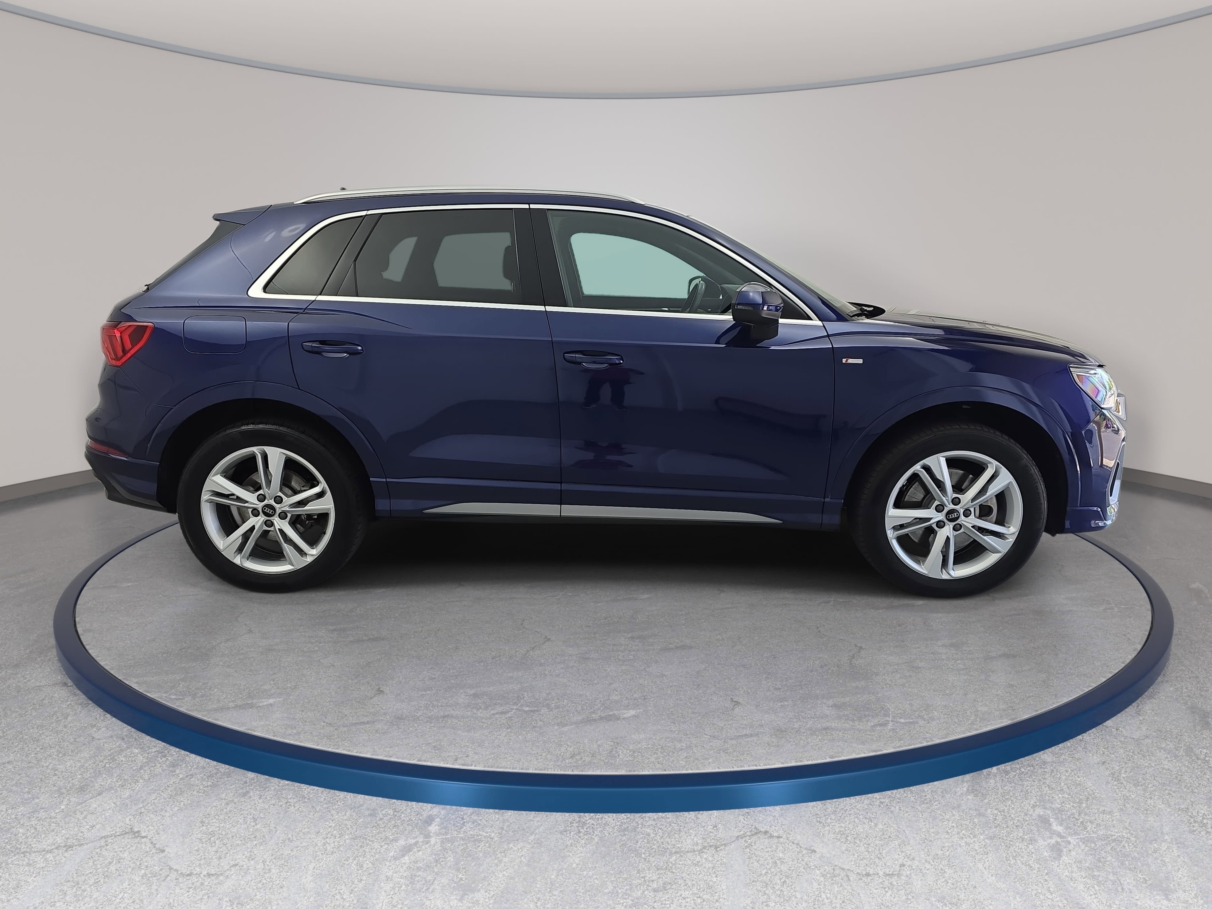 Used 2024 Audi Q3 2.0T Premium Plus AWD/4WD image 4