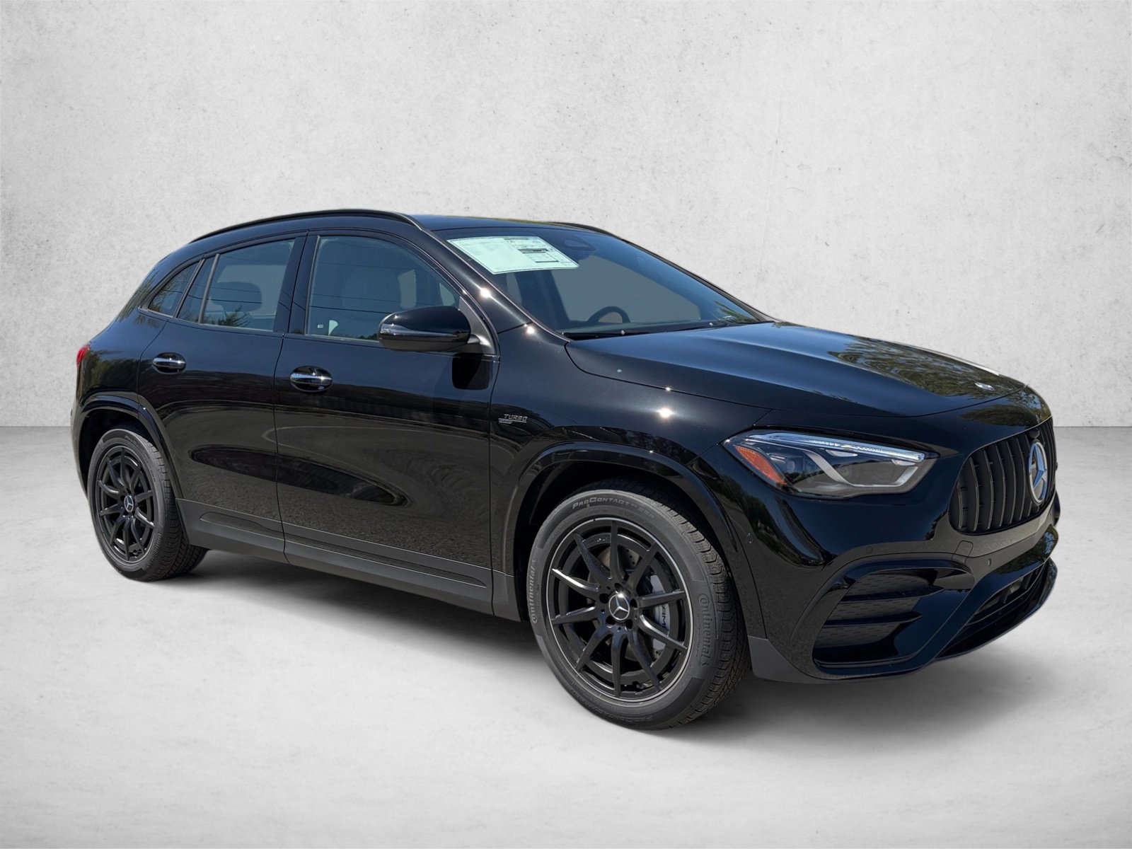 New 2026 Mercedes-Benz GLA 35 AMG 4MATIC image 3