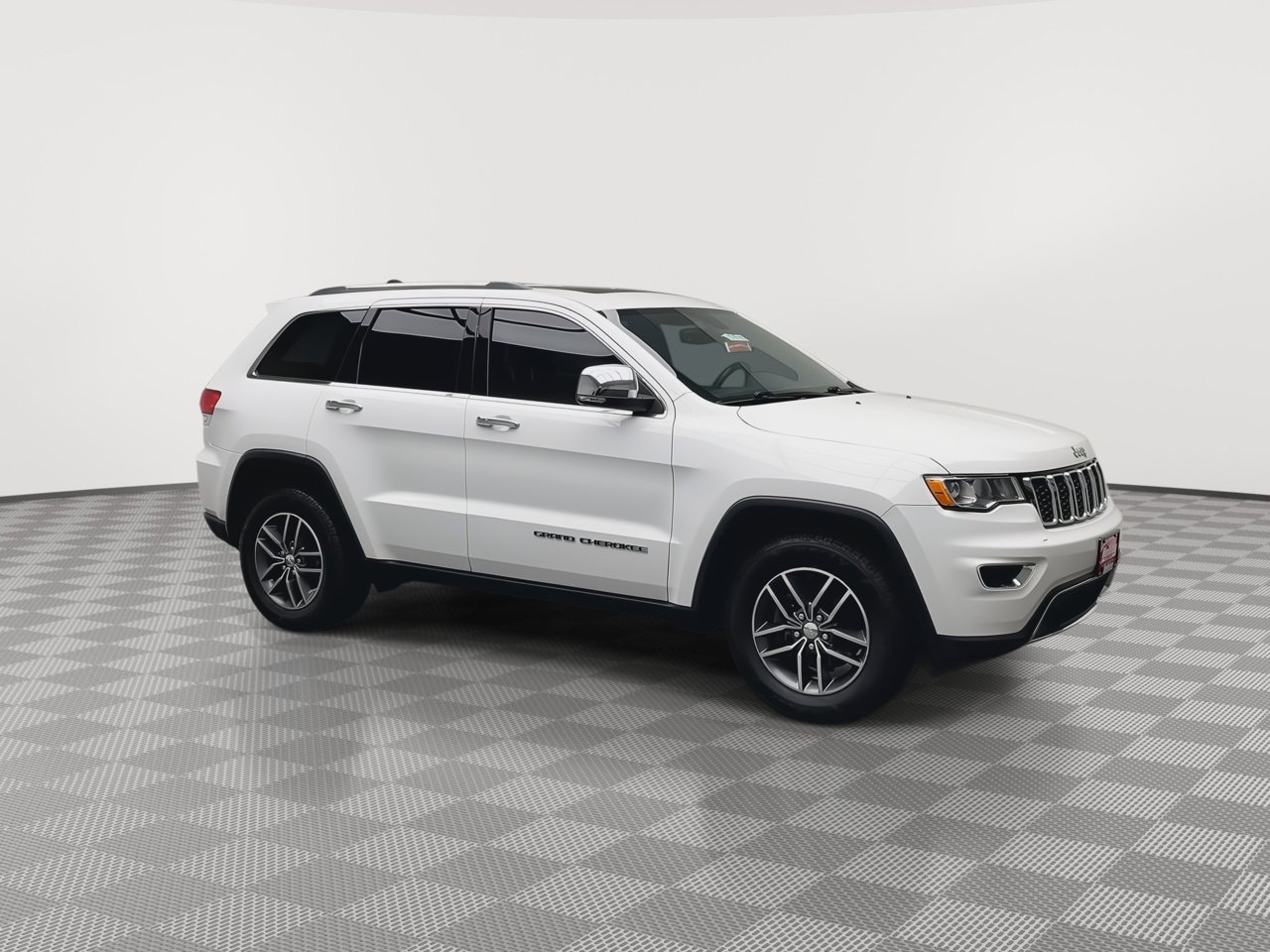 Used 2018 Jeep Grand Cherokee Limited image 40