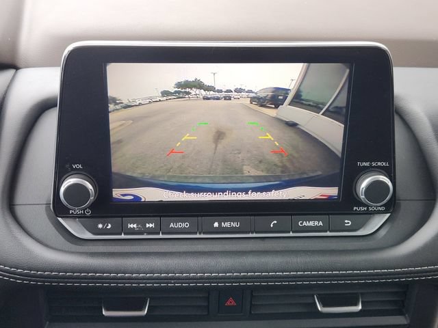 Used 2023 Nissan Rogue SV AWD/4WD image 14