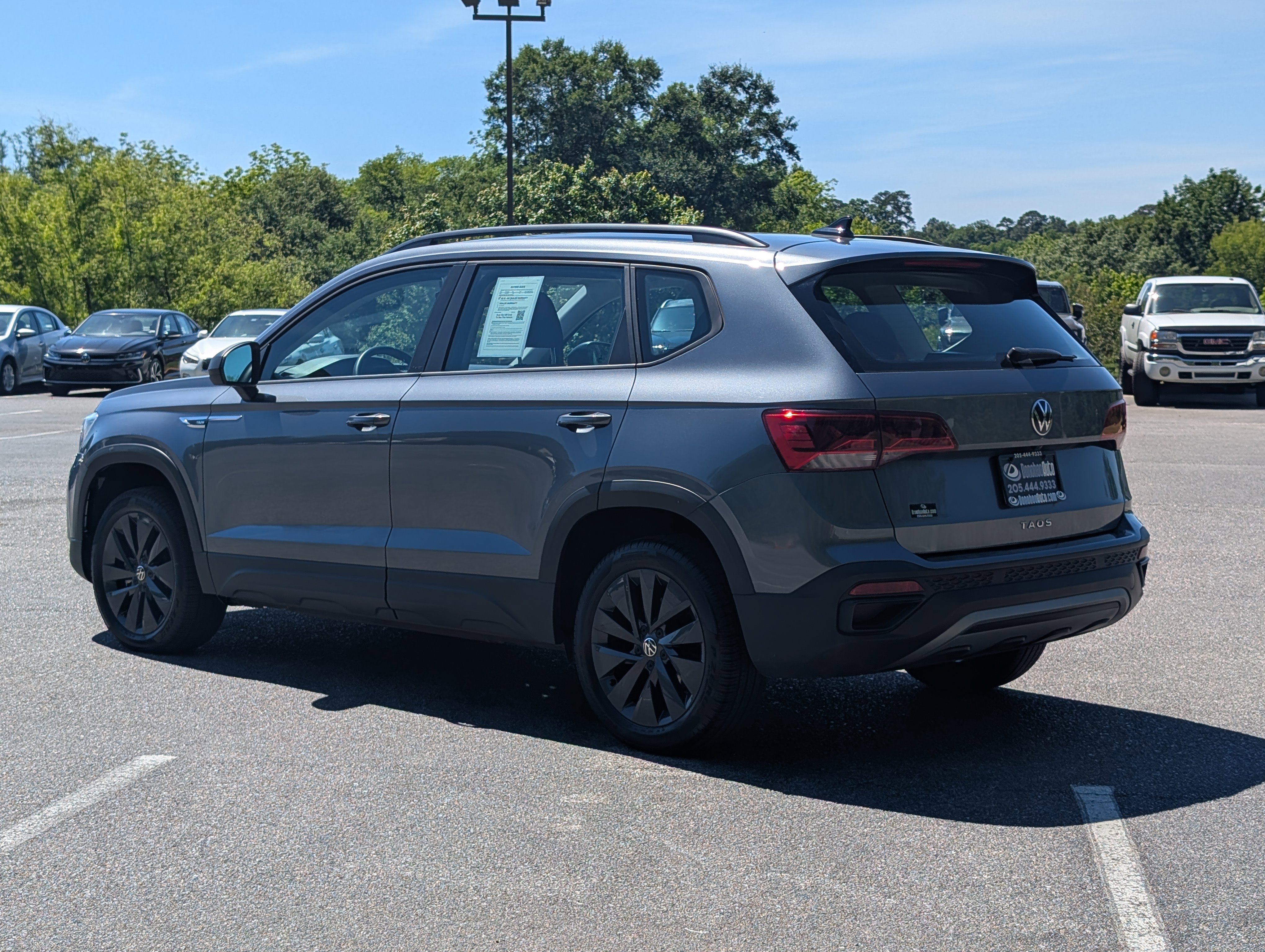 Used 2023 Volkswagen Taos S FWD image 7