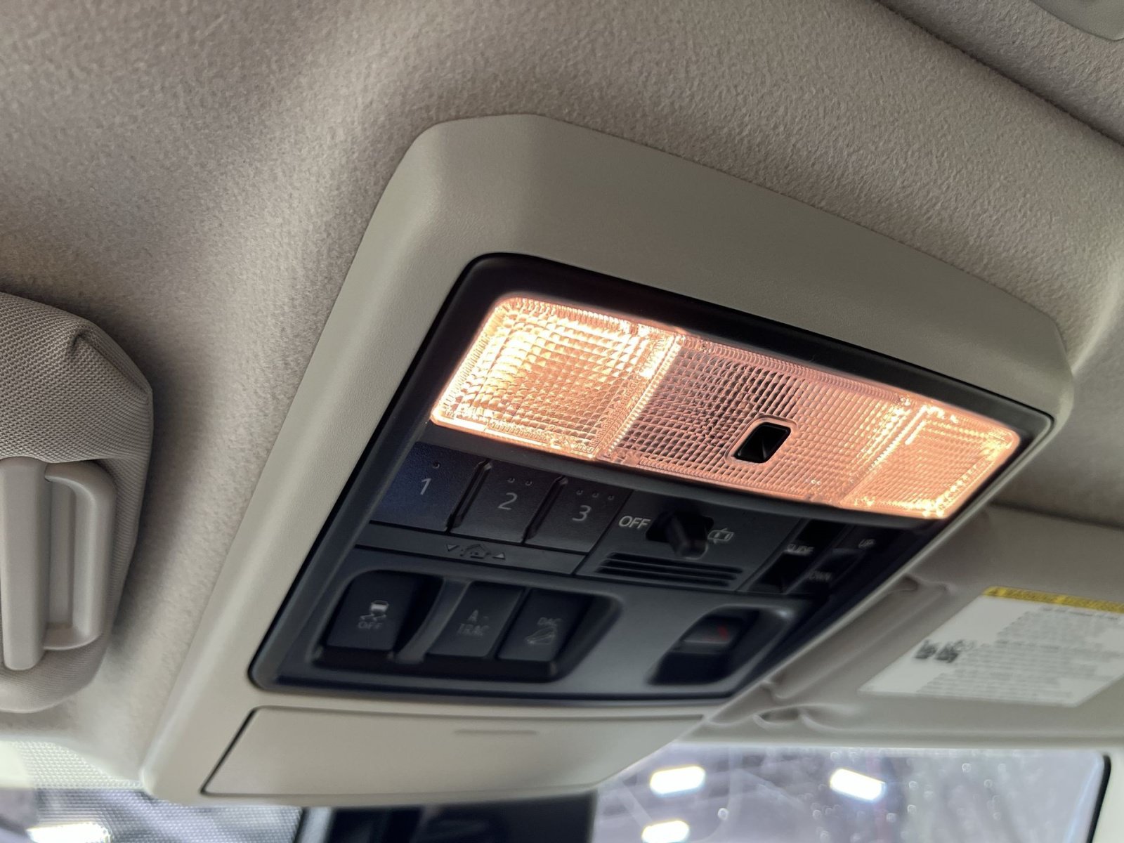 Used 2023 Toyota 4Runner Limited AWD/4WD image 36