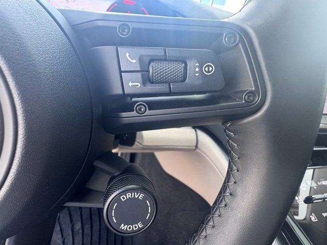 Used 2024 Porsche Panamera 4 image 22