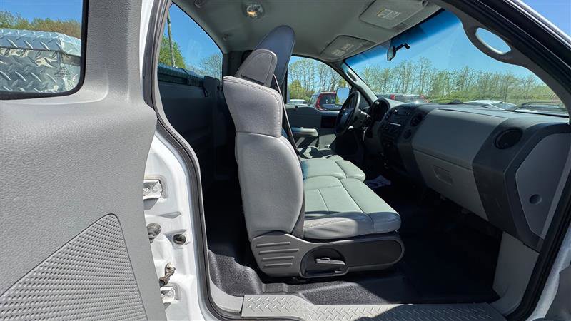 Used 2005 Ford F150 STX image 39