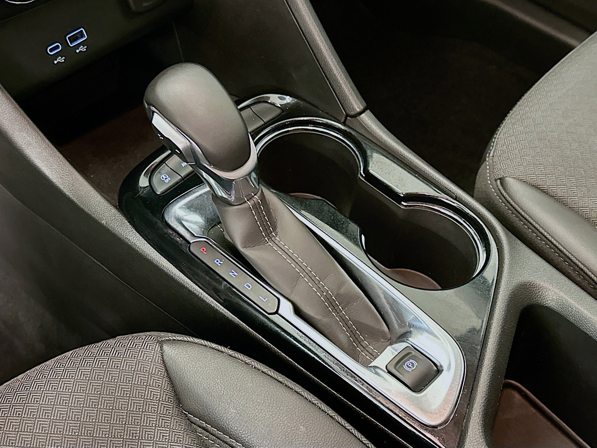 Used 2025 Buick Encore GX Preferred image 25