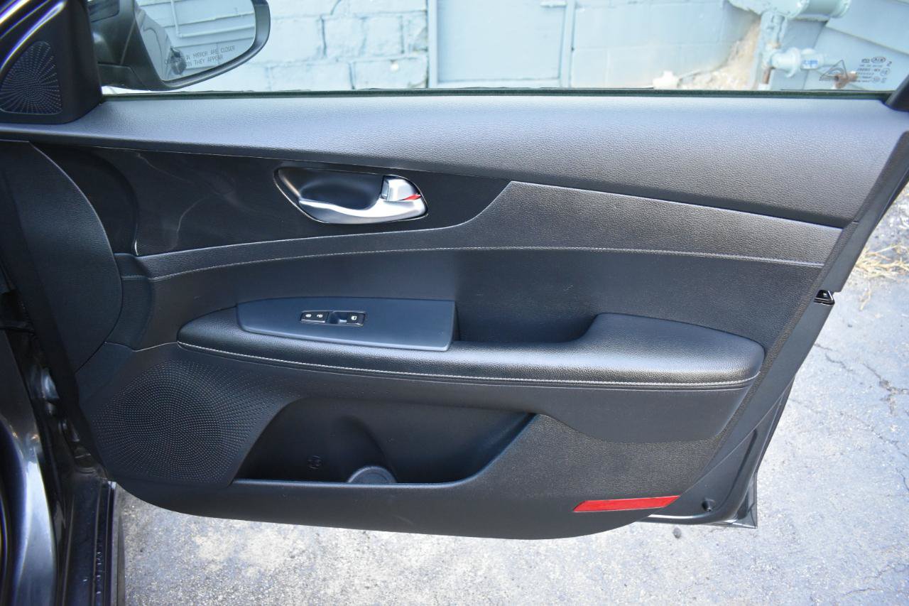 Used 2020 Kia Forte GT-Line FWD image 33