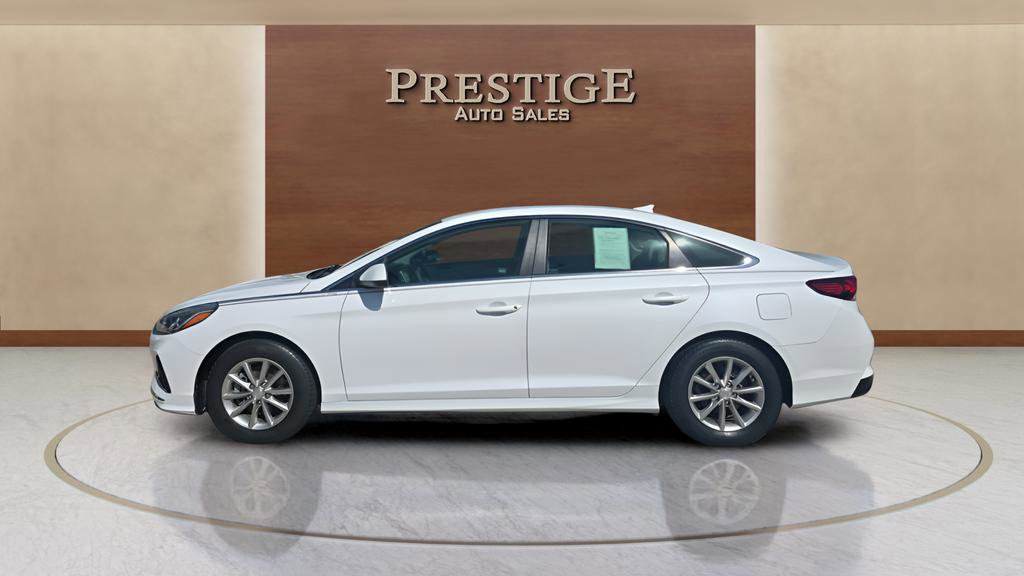 Used 2019 Hyundai Sonata SE FWD image 2