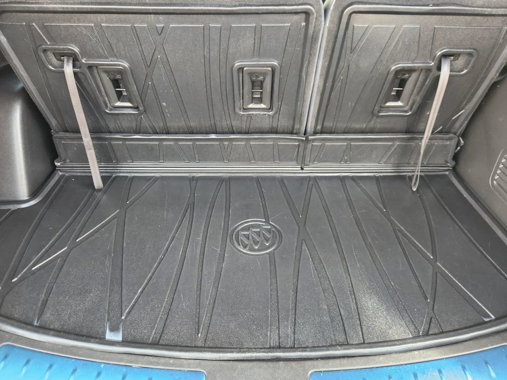 Used 2022 Buick Enclave Essence w/ Sport Touring Edition FWD image 31