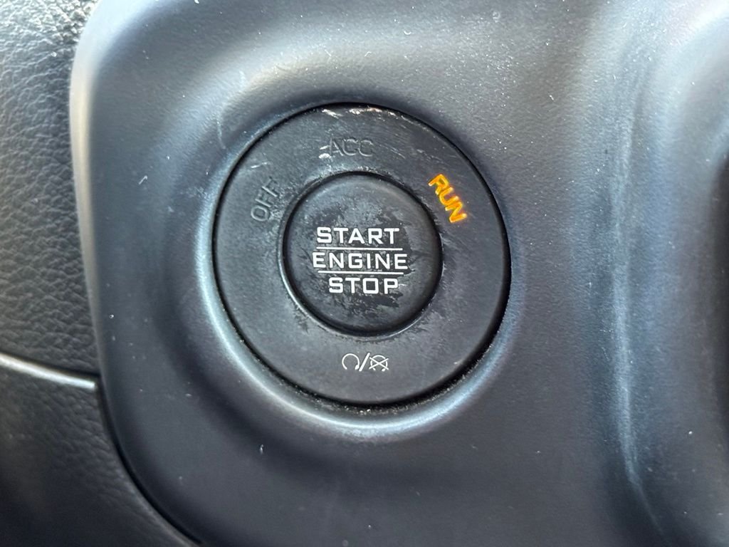 Used 2020 Jeep Wrangler Unlimited Rubicon AWD/4WD image 23