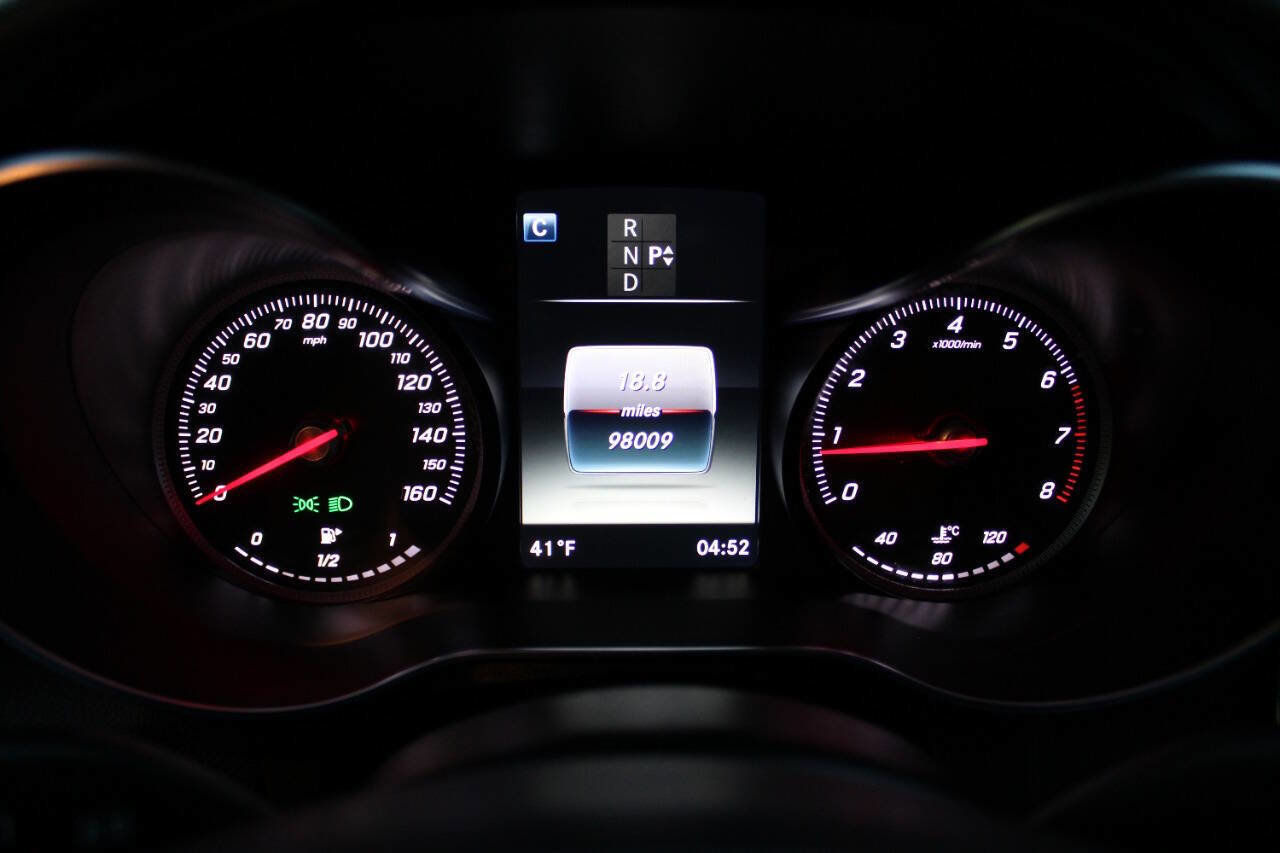 Used 2017 Mercedes-Benz GLC 300 4MATIC image 41