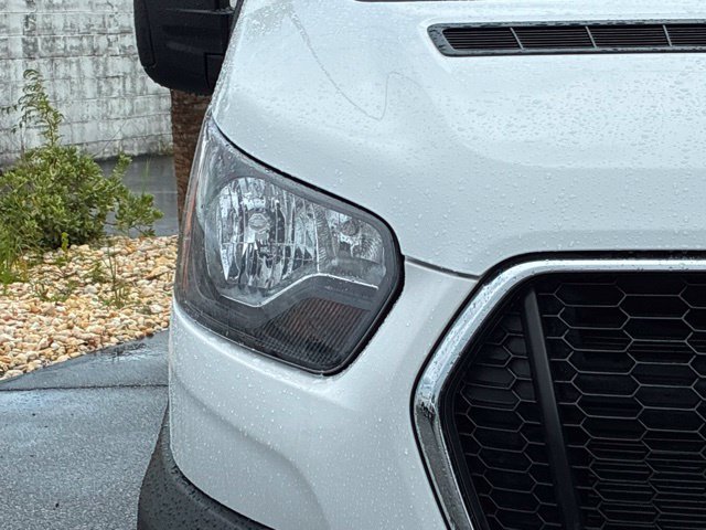 Certified 2025 Ford Transit 250 Low Roof w/ Exterior Upgrade Package RWD image 9
