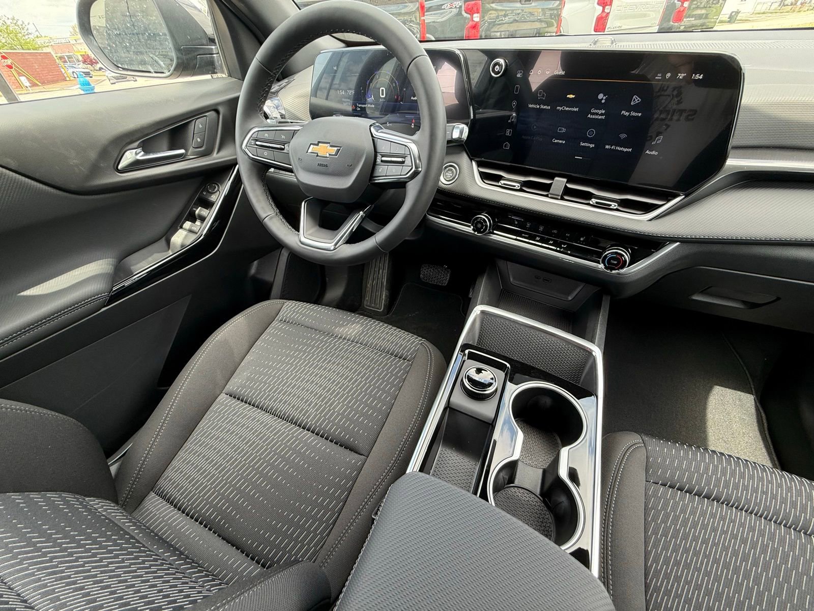 New 2026 Chevrolet Equinox LT image 3