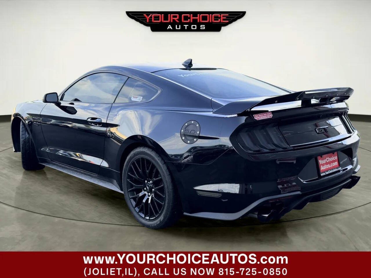 Used 2021 Ford Mustang GT Premium w/ GT Performance Package RWD image 3