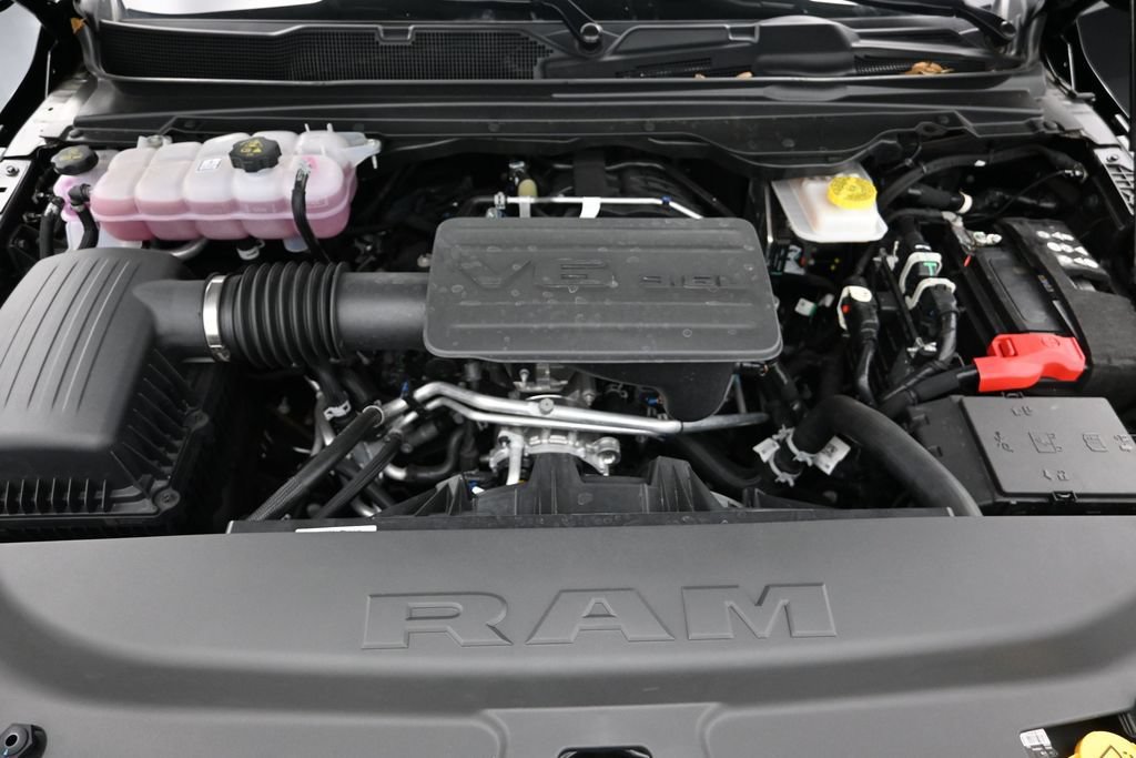 Used 2025 RAM 1500 Big Horn RWD image 16
