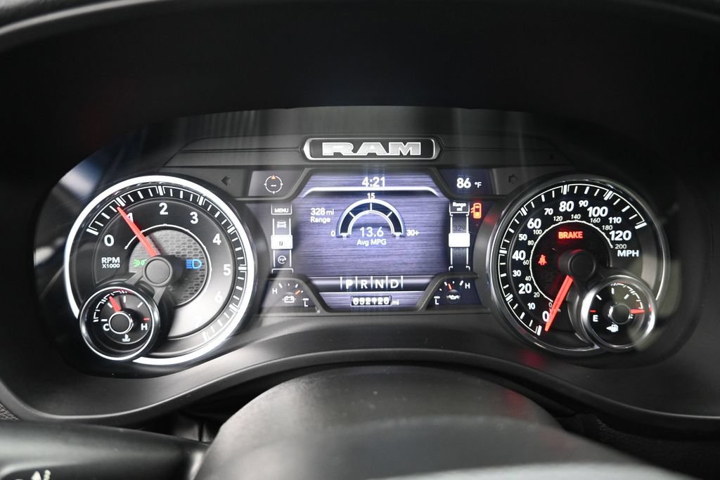 Used 2023 RAM 1500 Laramie AWD/4WD image 18