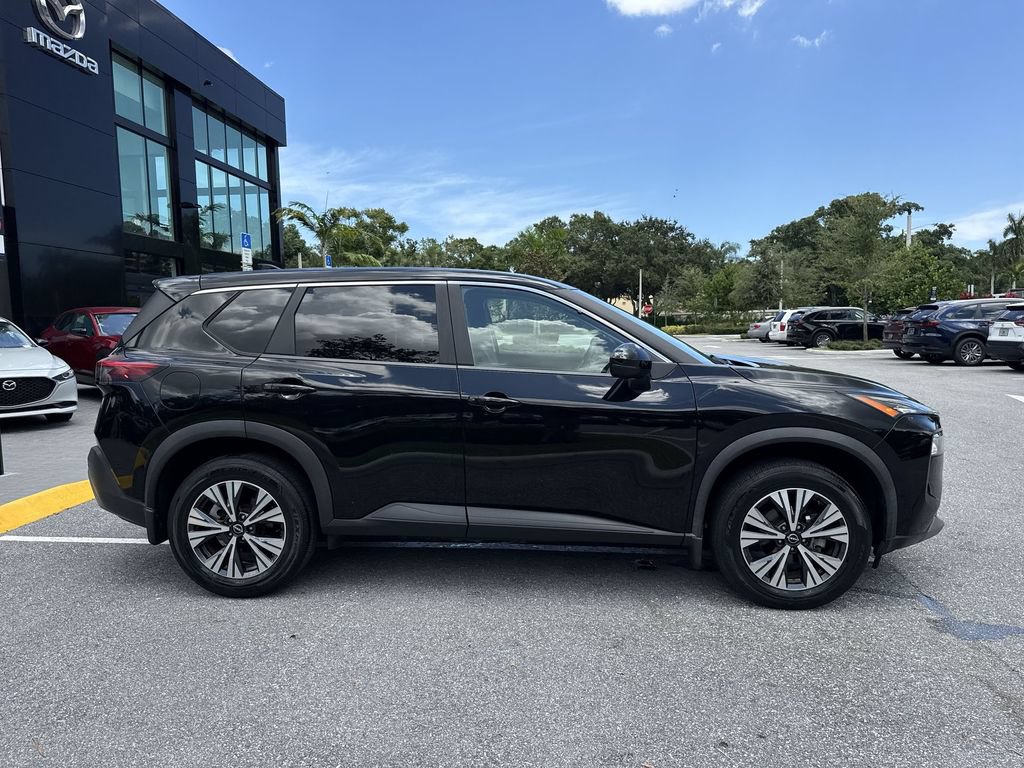 Used 2023 Nissan Rogue SV FWD image 5