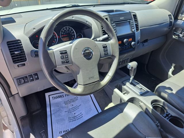 Used 2016 Nissan Frontier SL w/ Moonroof Package AWD/4WD image 13