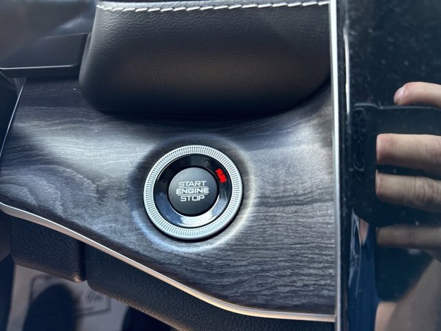 Used 2022 Jeep Grand Cherokee L Limited image 41