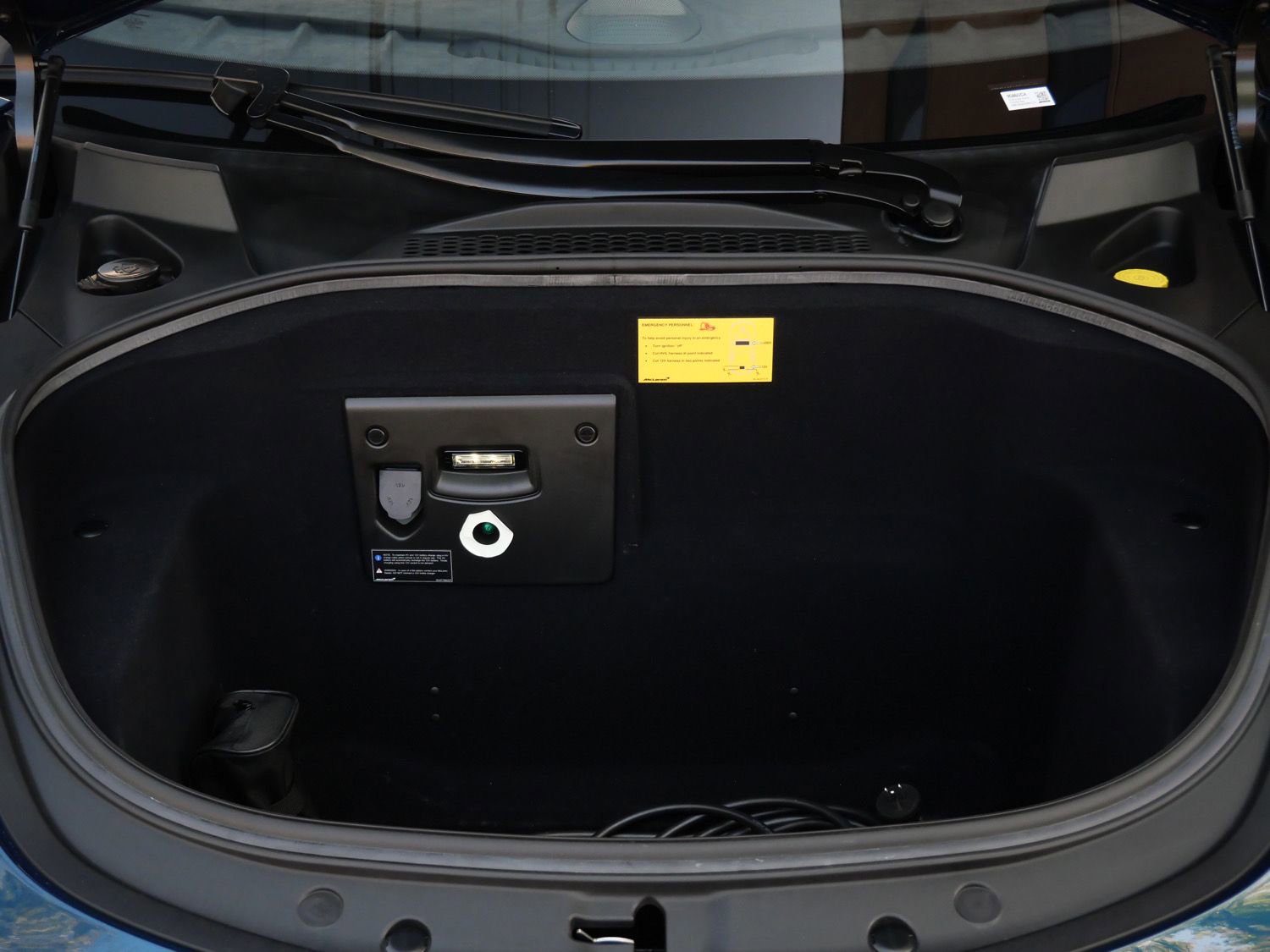 Used 2023 McLaren Artura image 24