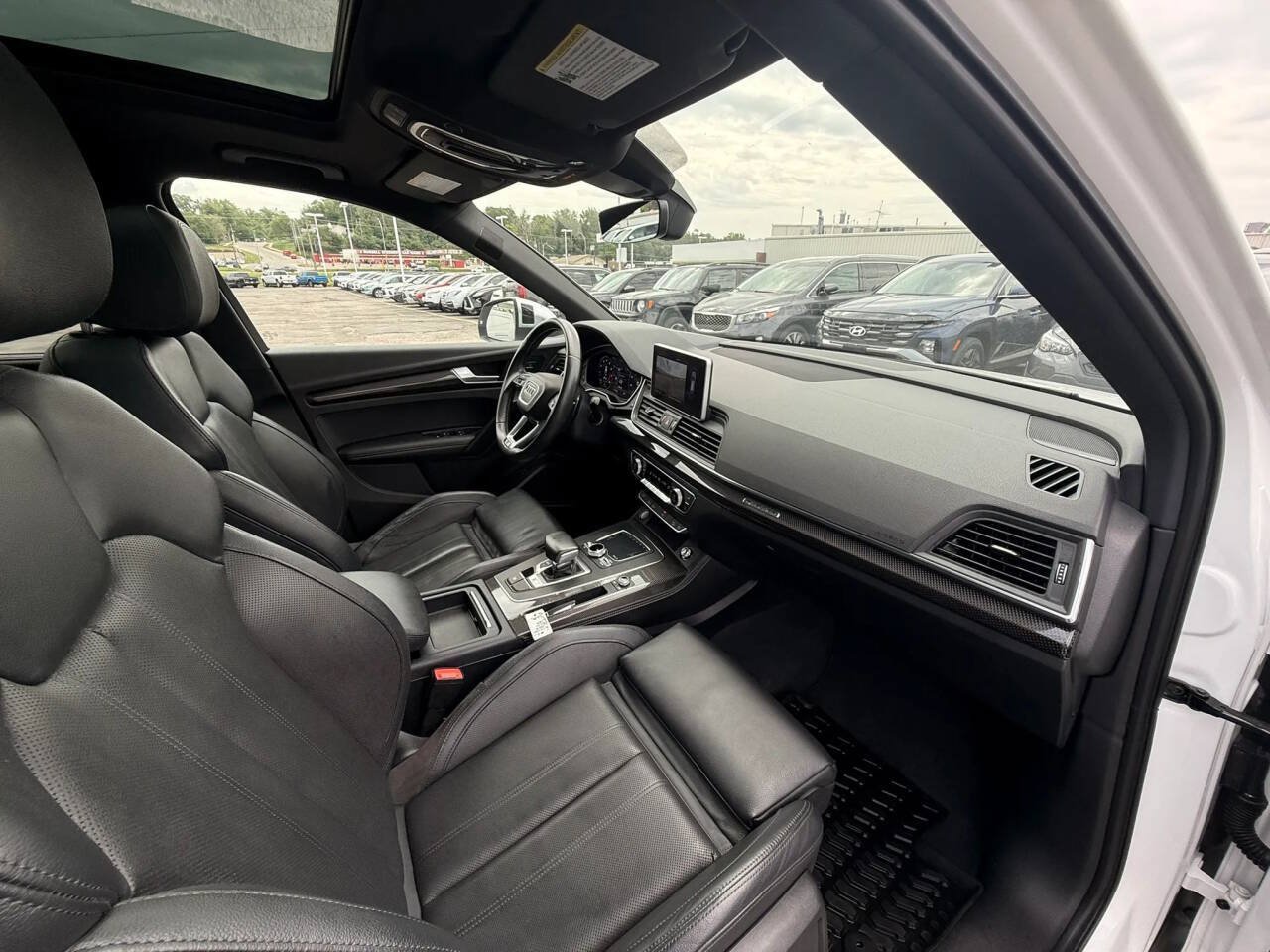 Used 2018 Audi SQ5 Prestige AWD/4WD image 32