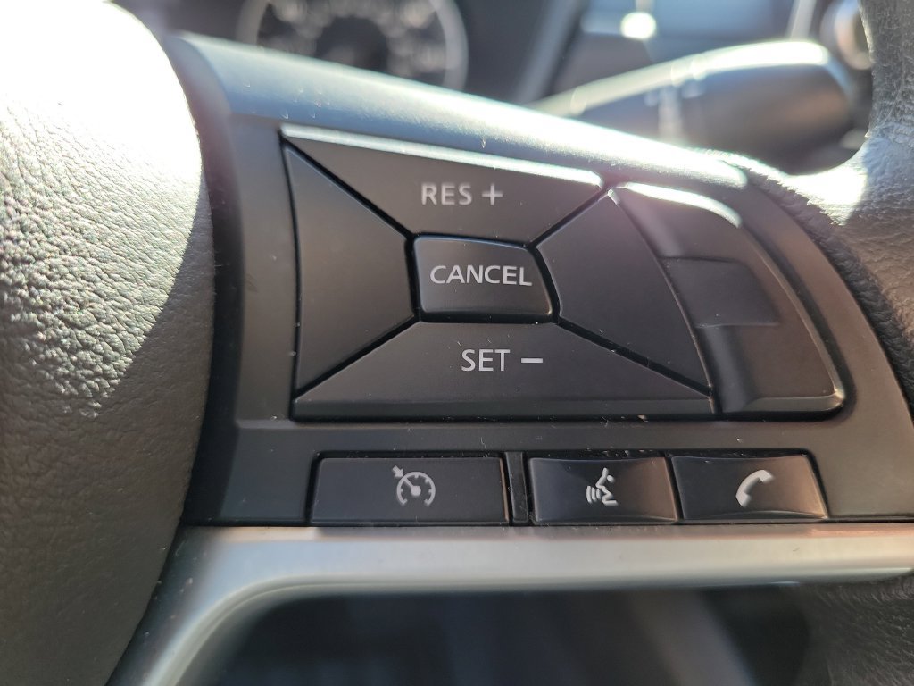 Used 2025 Nissan Altima 2.5 SV FWD image 34