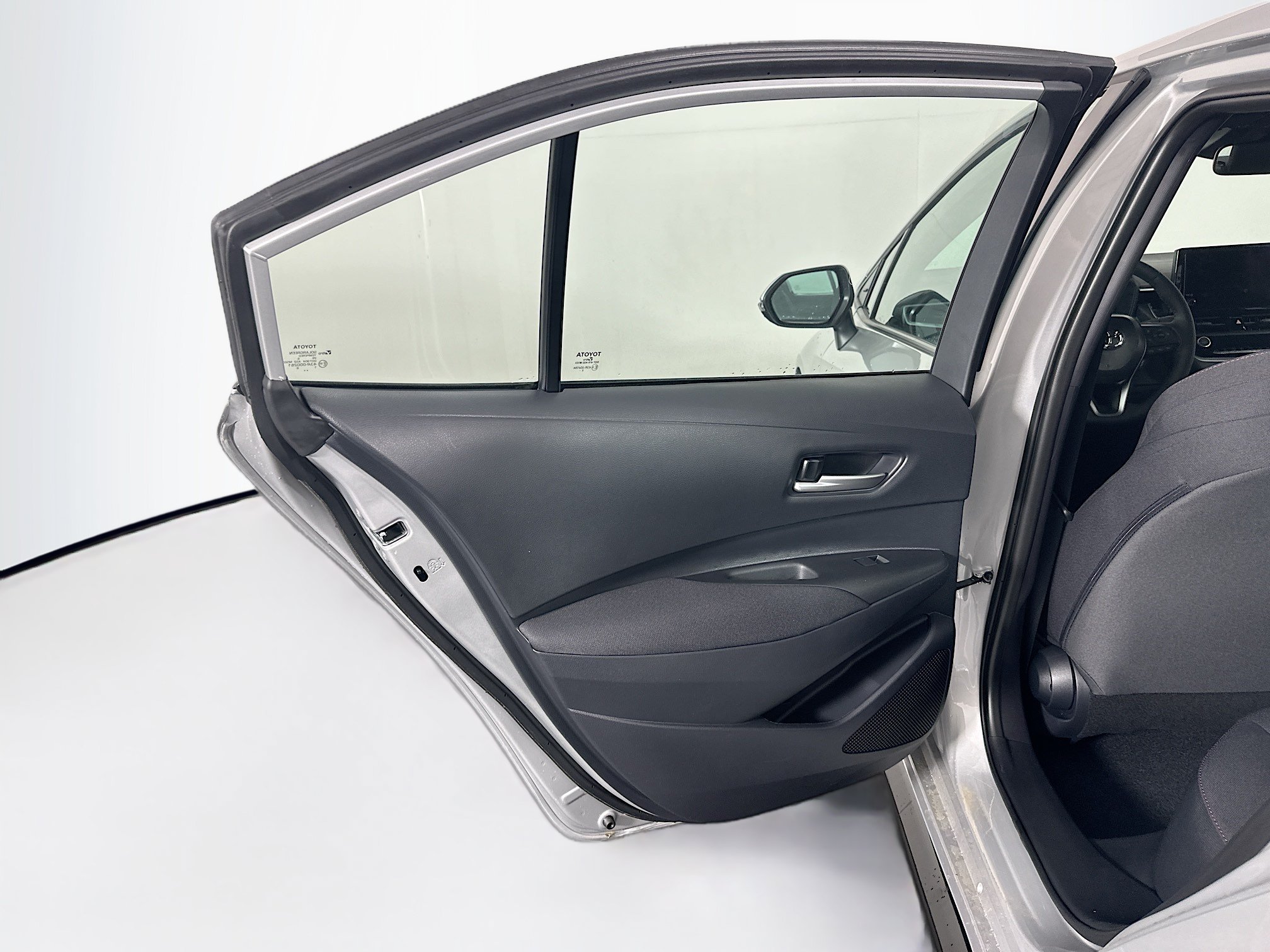 Used 2026 Toyota Corolla SE FWD image 26