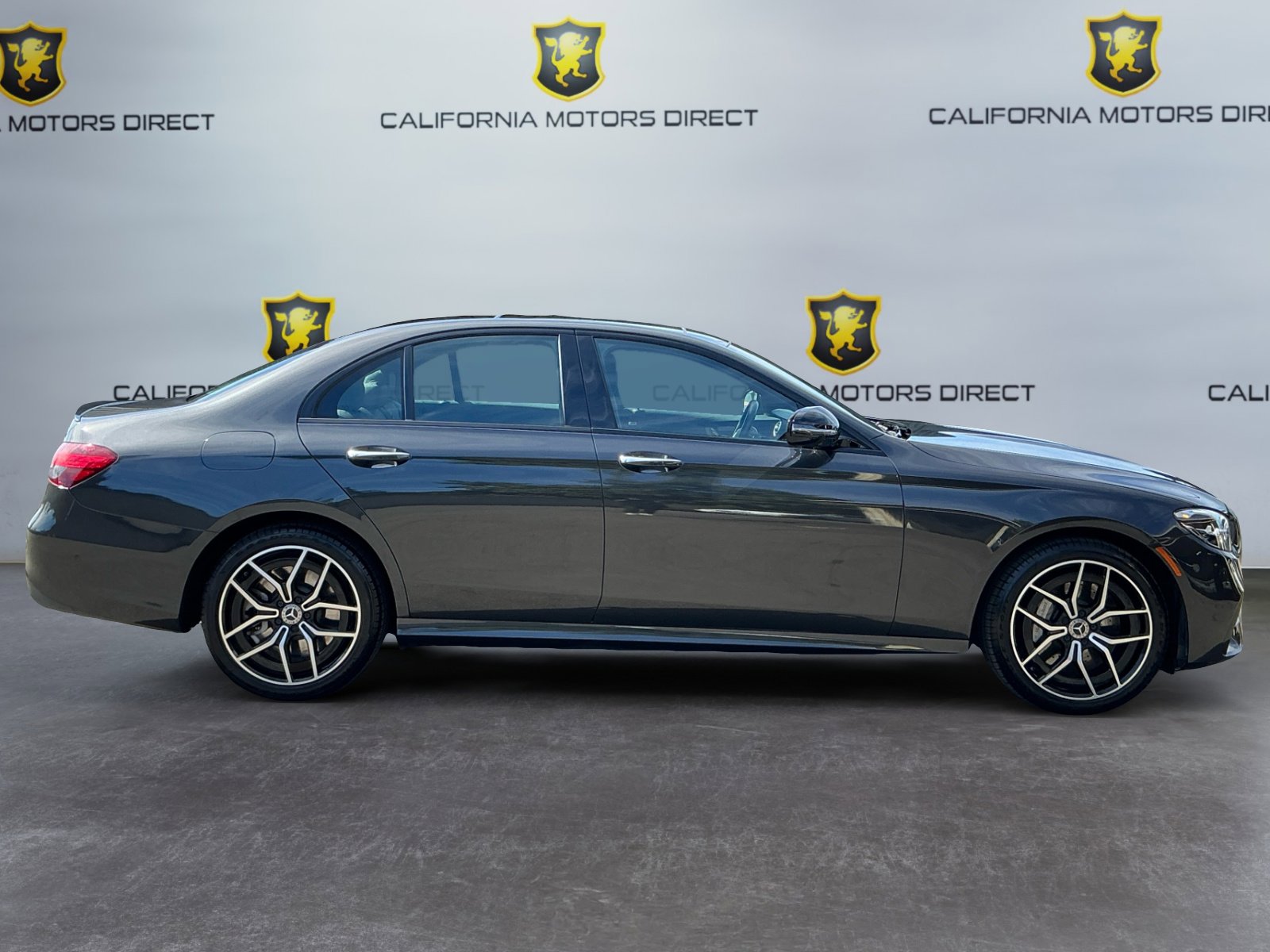 Used 2023 Mercedes-Benz E 450 4MATIC Sedan image 4