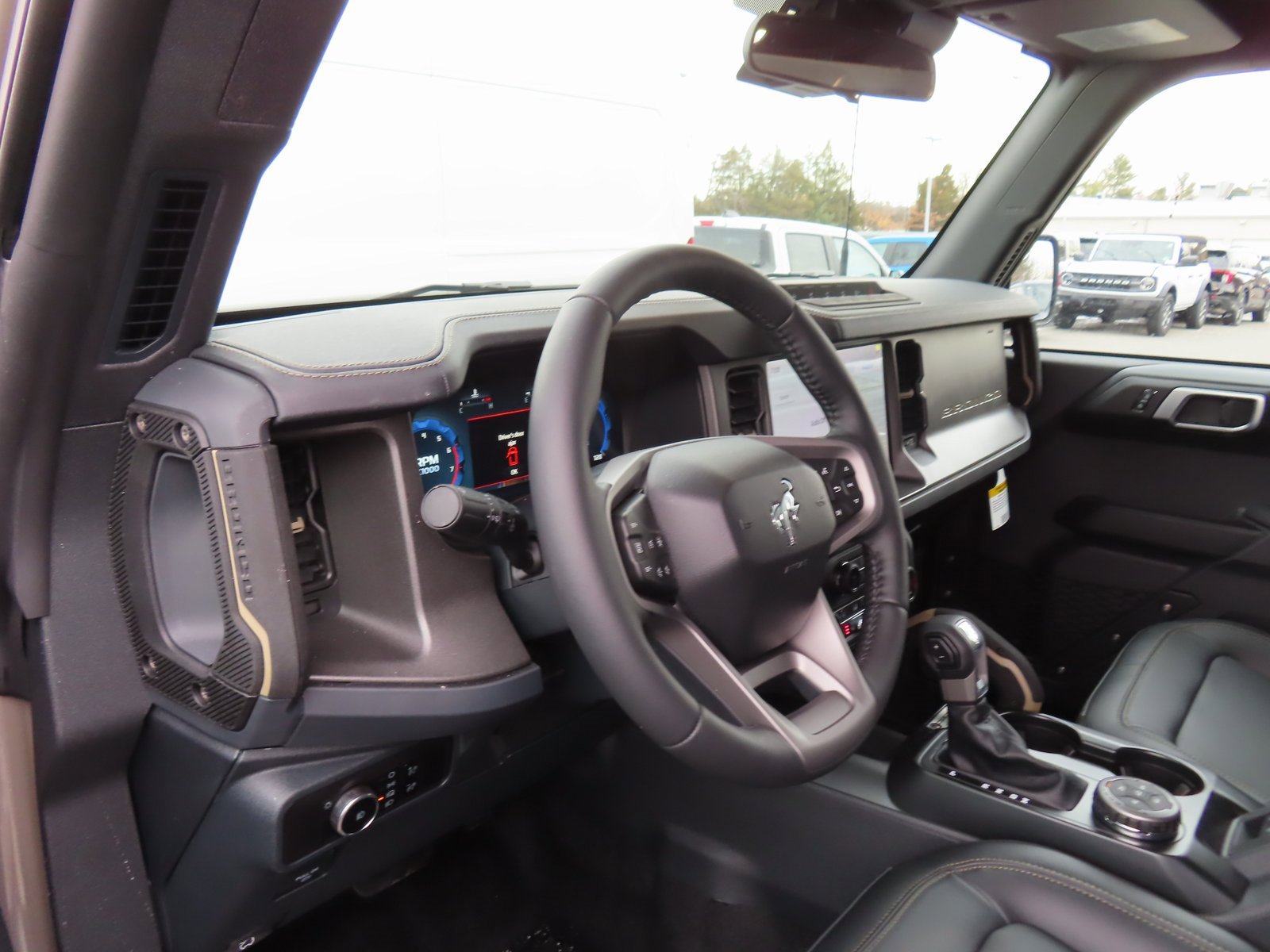 New 2025 Ford Bronco Badlands w/ Sasquatch Package image 8