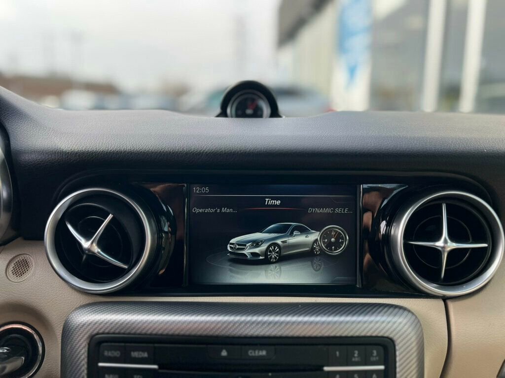 Used 2020 Mercedes-Benz SLC 300 image 19