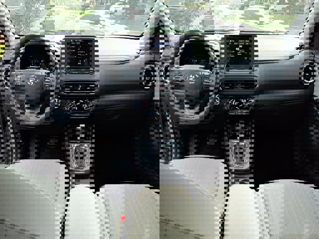 Certified 2023 Hyundai Kona SEL image 6