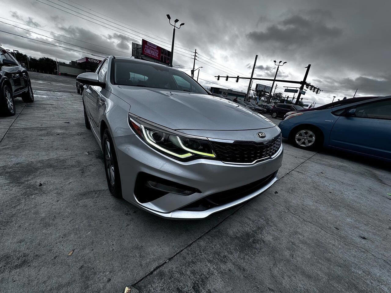 Used 2019 Kia Optima LX FWD image 2