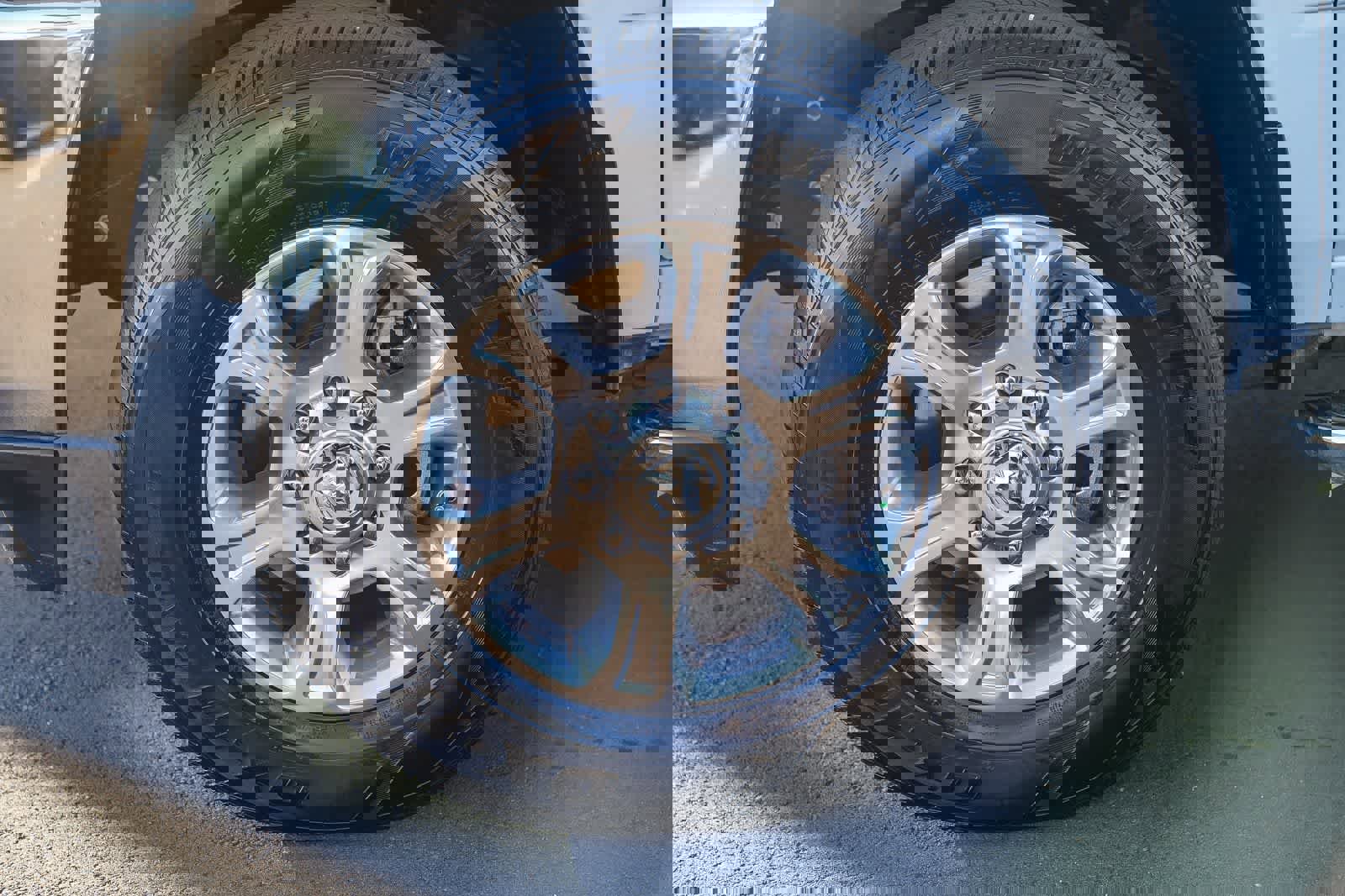 Used 2024 RAM 3500 Big Horn image 9