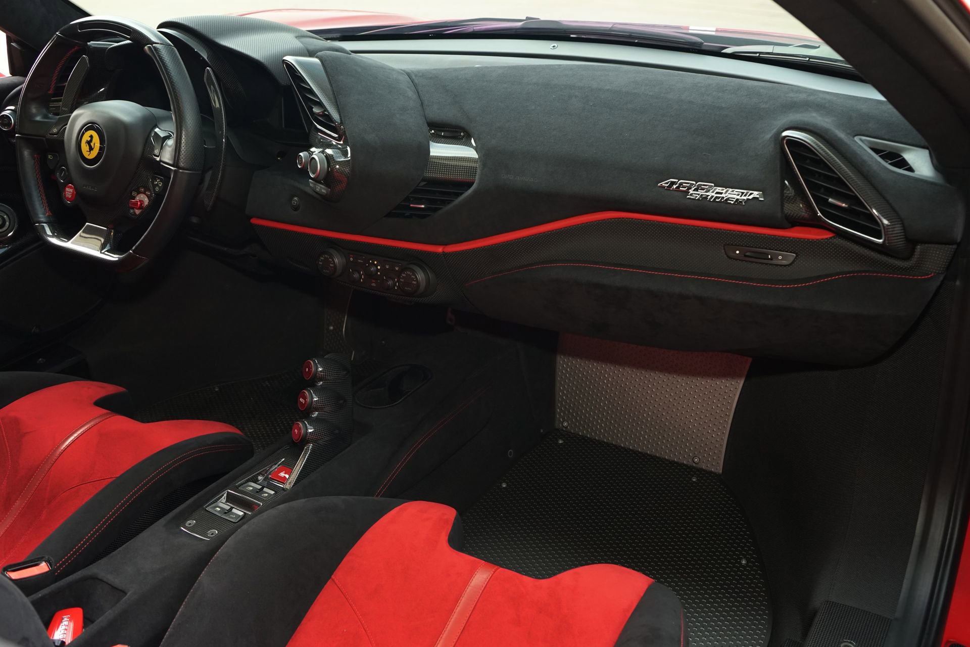 Used 2020 Ferrari 488 Pista Spider image 18