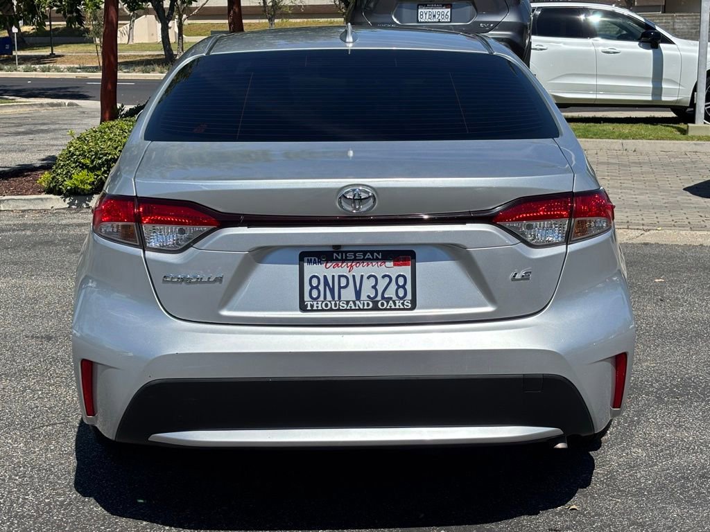 Used 2020 Toyota Corolla LE image 4