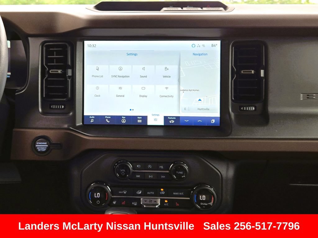 Used 2024 Ford Bronco Outer Banks AWD/4WD image 18