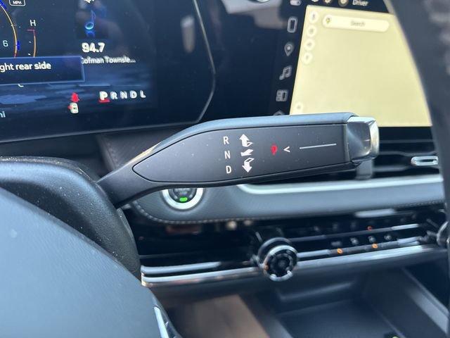 Used 2025 Chevrolet Equinox LT w/ Safety and Technology Package image 15