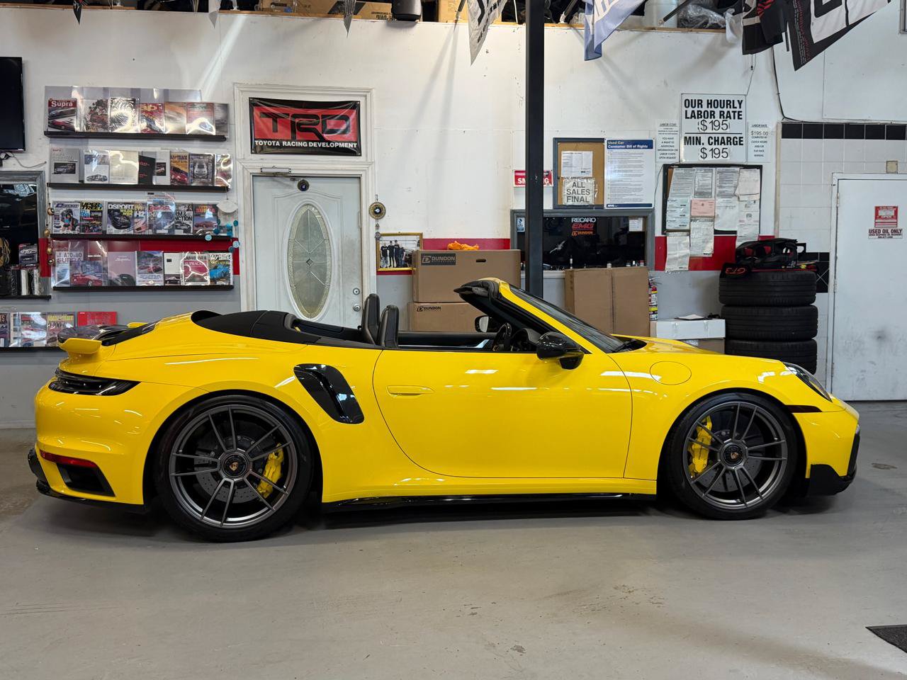 Used 2022 Porsche 911 Turbo S AWD/4WD image 5