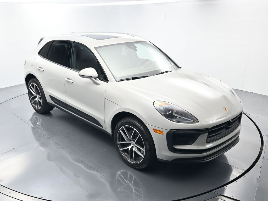 Certified 2026 Porsche Macan Turbo AWD/4WD image 43