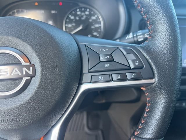Used 2023 Nissan Kicks SR w/ SR Premium Package FWD image 11