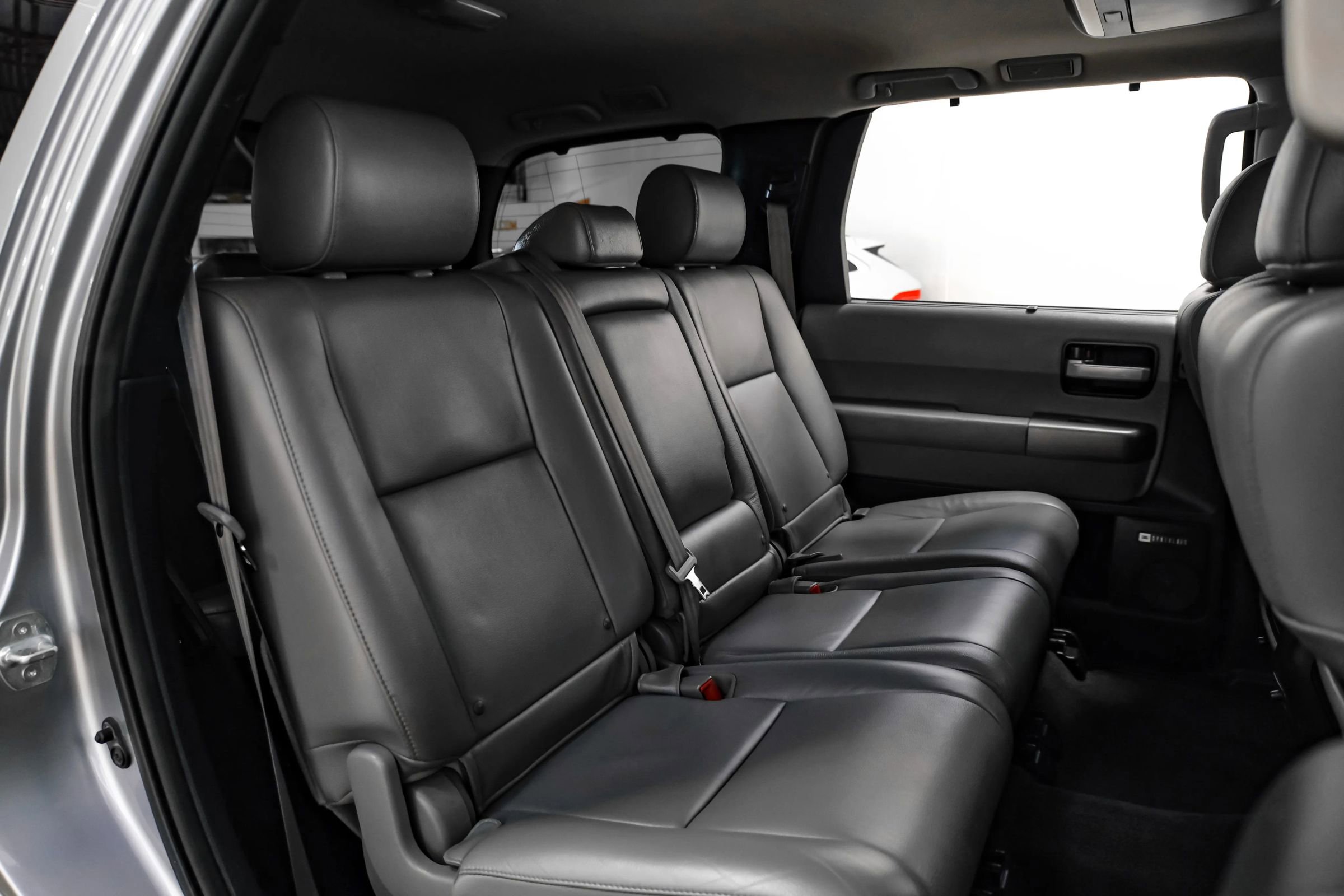 Used 2013 Toyota Sequoia Limited RWD image 30