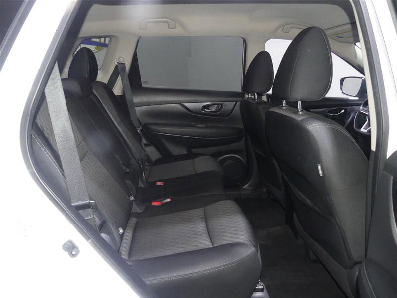 Used 2019 Nissan Rogue SV image 28