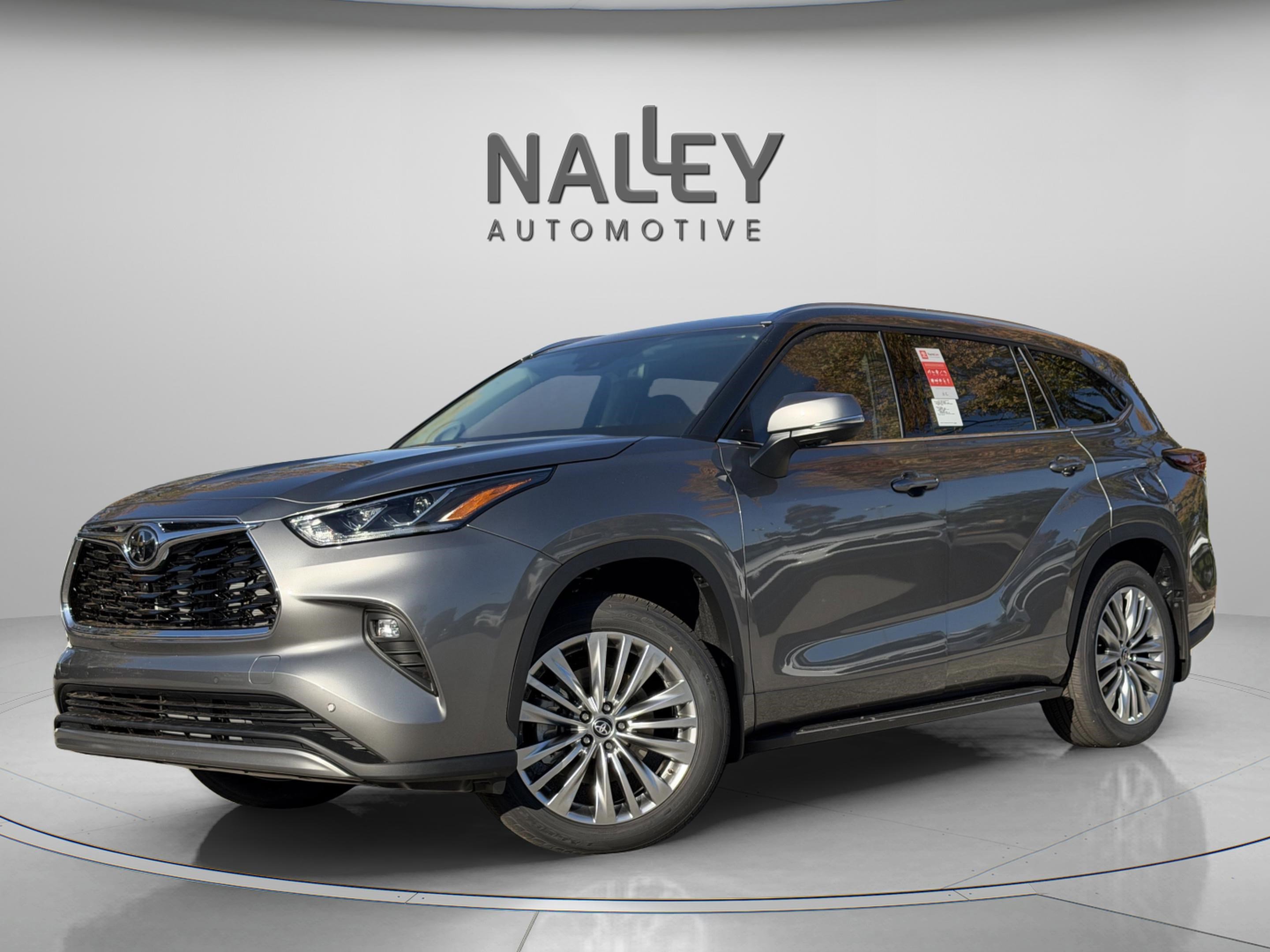 New 2025 Toyota Highlander Platinum
