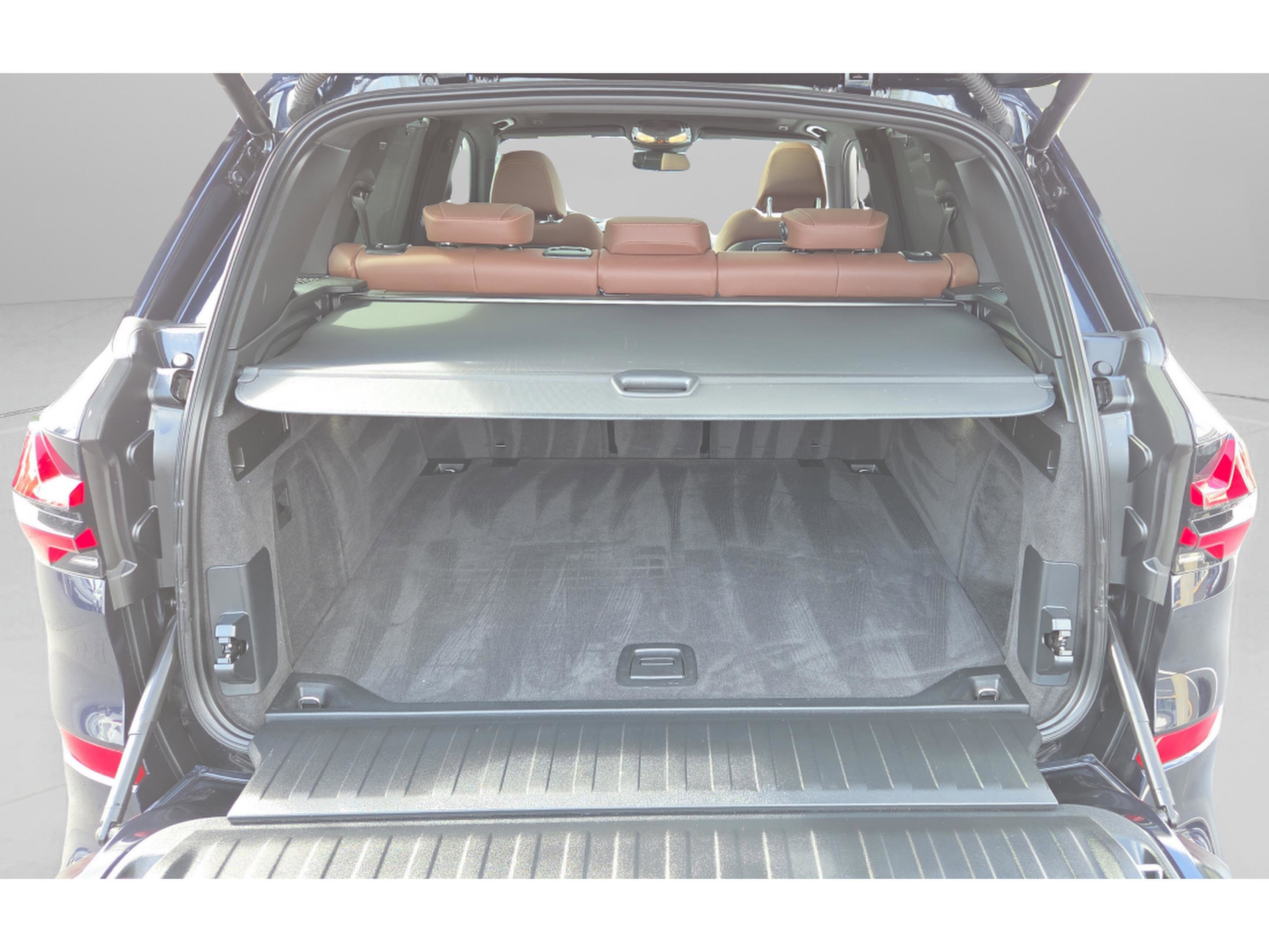 Certified 2025 BMW X5 sDrive40i w/ Executive Package image 15