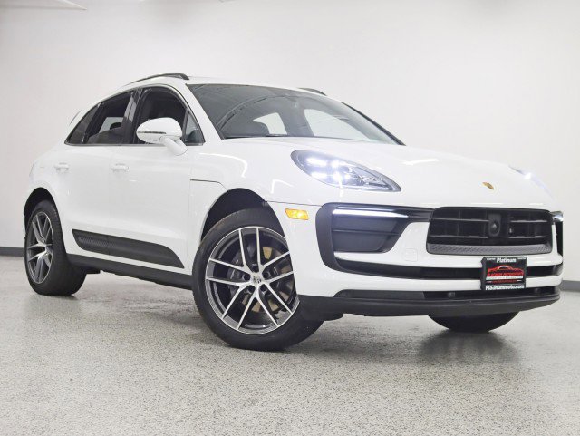 Used 2023 Porsche Macan image 6