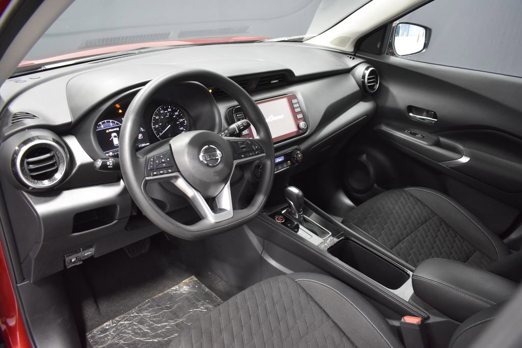 Used 2021 Nissan Kicks SV image 4