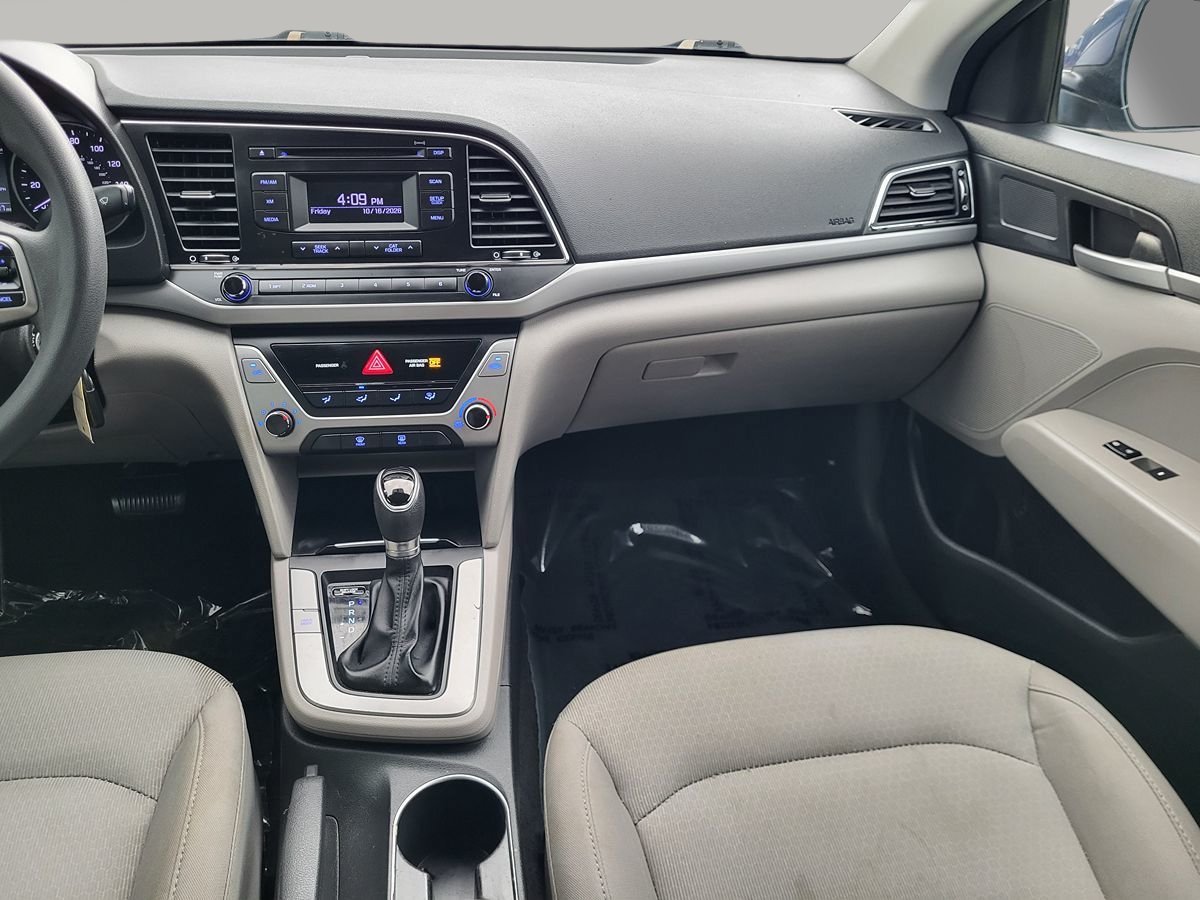 Used 2017 Hyundai Elantra SE FWD image 21